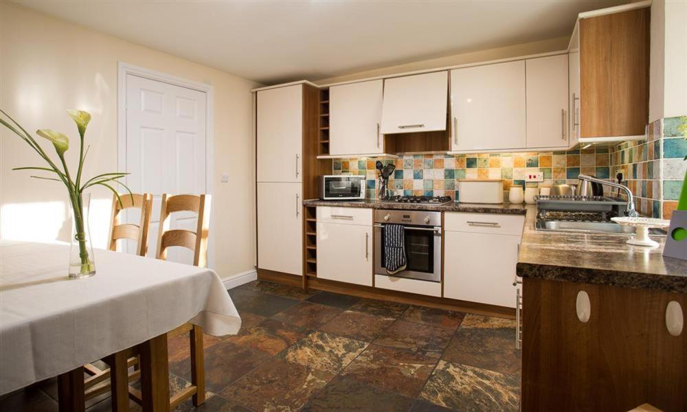 Vila Woodside West Bowness-on-Windermere Exteriér fotografie